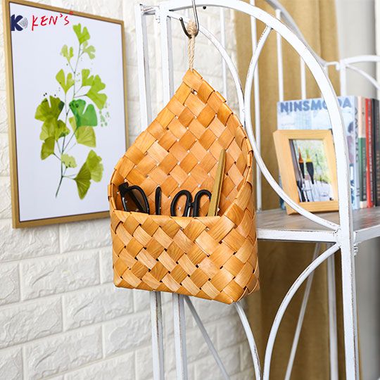 Wooden chips - Wall hanging small storage basket （2426）